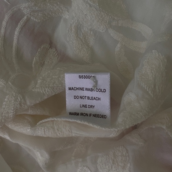 NWT Brixon Ivy Andrina Embroidery Cream Blouse Cropped Sleeves Sz A Rayon - Picture 7 of 10